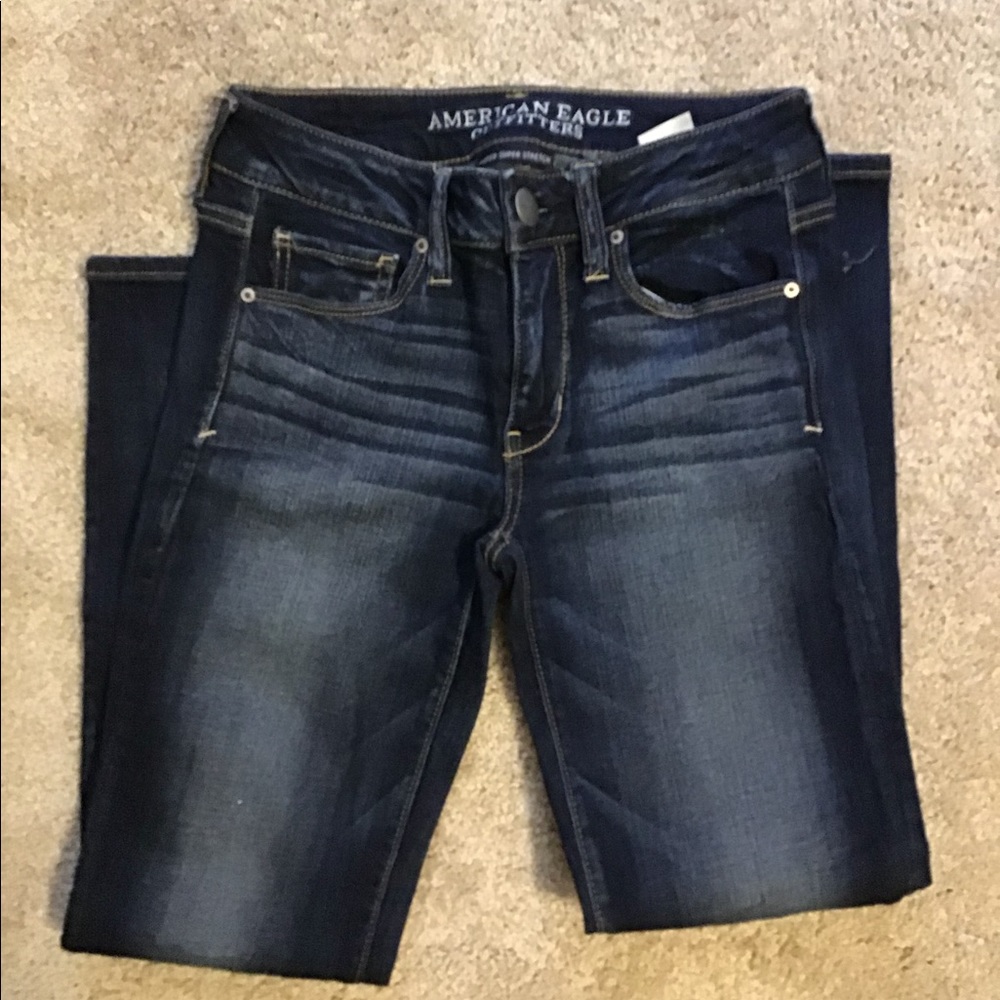 American Eagle dark wash skinny jeans